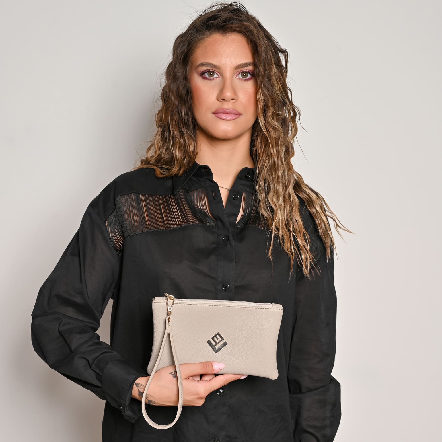 tsantaki-xeiros-lovelyhandmade-purse-asti-light-taupe-eccentricobags tsantaki xeiros lovelyhandmade purse asti light taupe eccentricobags